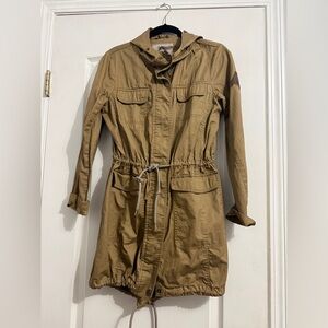 Beaver Canoe Utility Women's Tan Hooded Jacket Medium